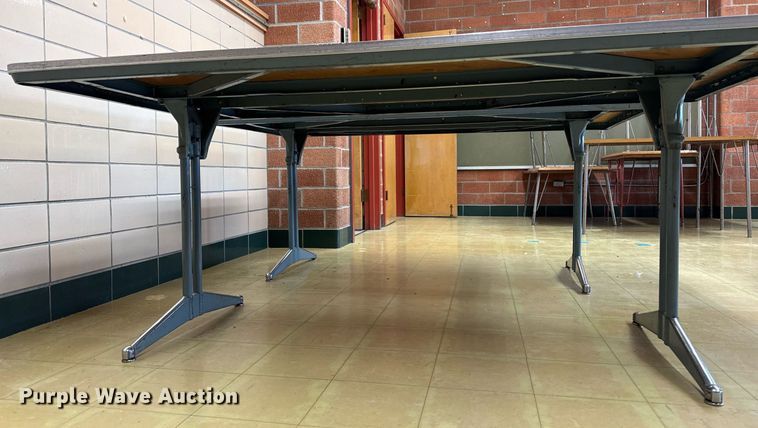 image for item EM3900 (2) tables