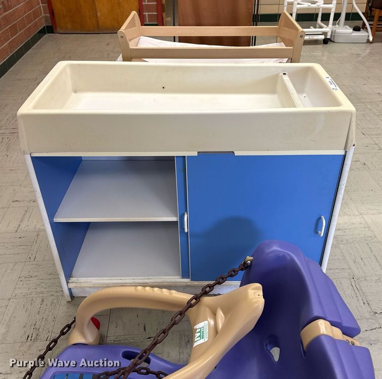 image for item EM3928 Nursery equipment