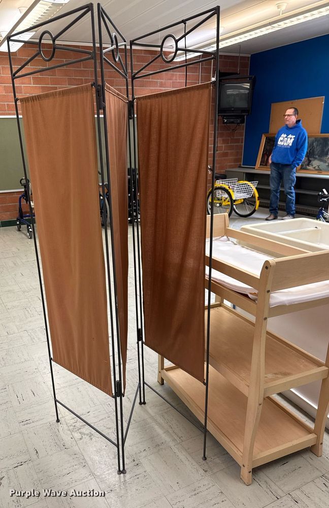 image for item EM3928 Nursery equipment