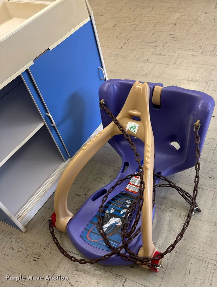 image for item EM3928 Nursery equipment