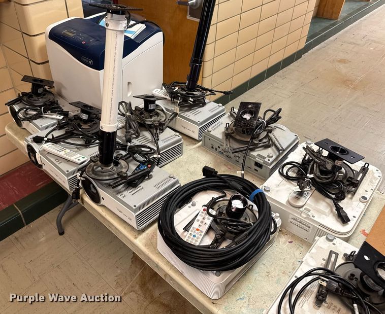 image for item EM3946 Electronics