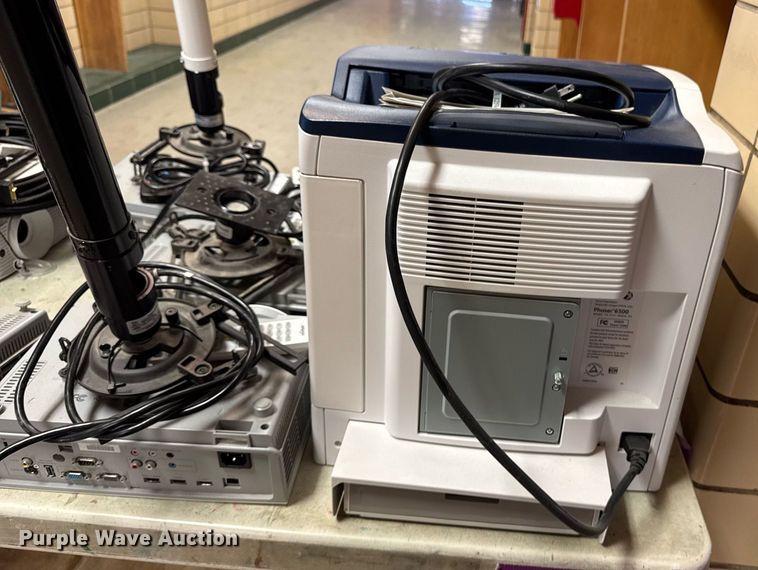 image for item EM3946 Electronics