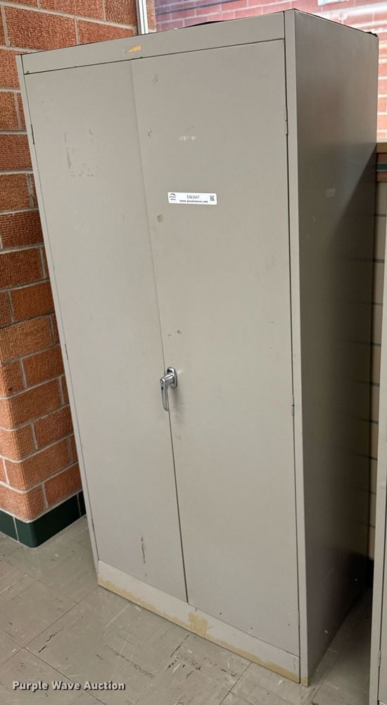 image for item EM3947 (3) cabinets