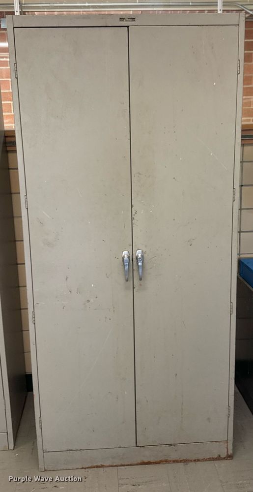 image for item EM3947 (3) cabinets