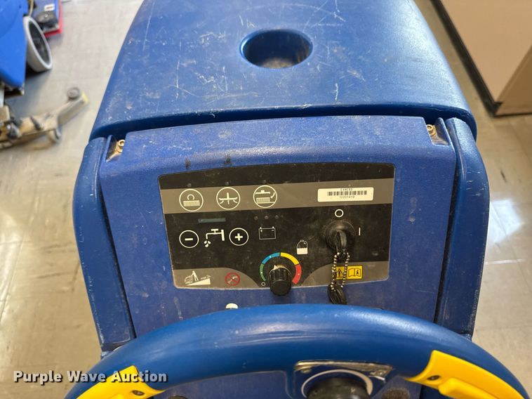 image for item EM3950 (2) Clarke Focus II boost L 20 floor scrubbers