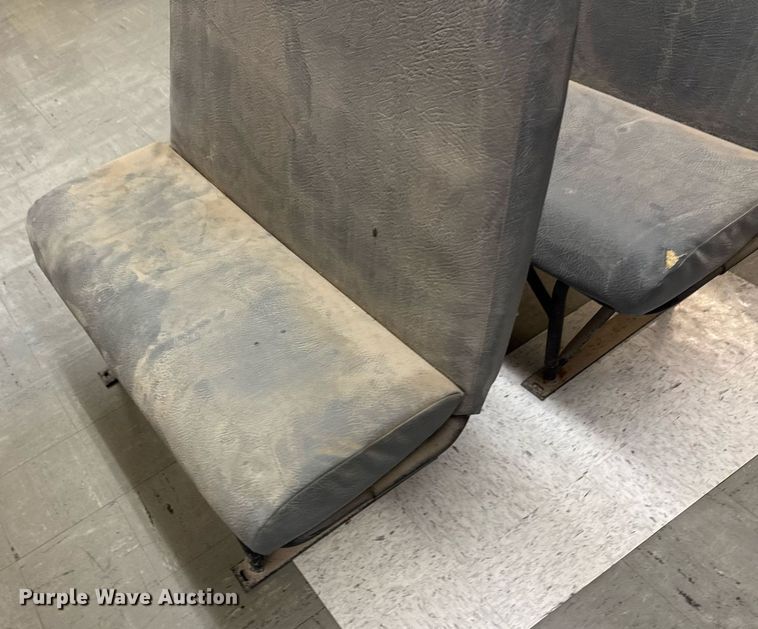 image for item EM3952 (2) bus seats
