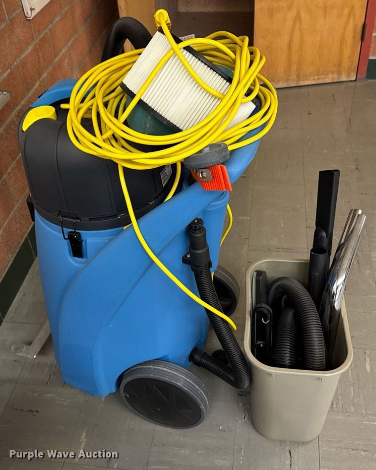 image for item EM3956 Cleaning equipment