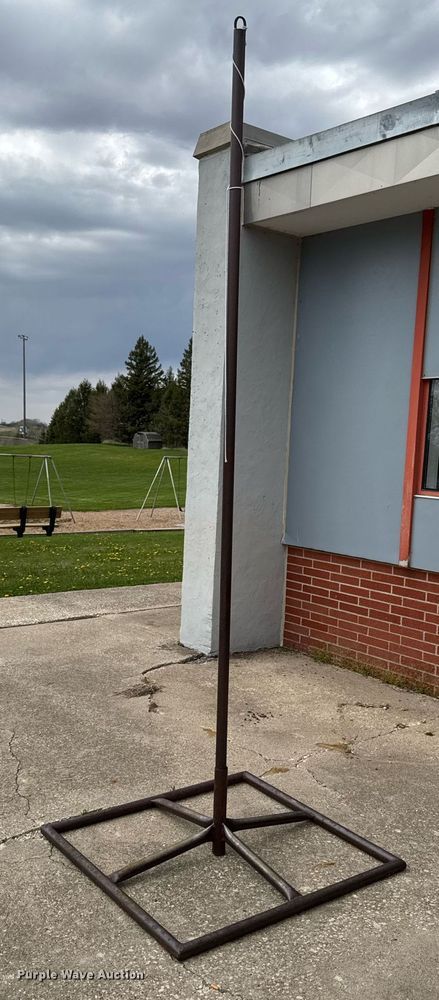 image for item EM3957 Playground Equipment