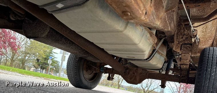 image for item EM3958 2004 Ford F150 XL pickup truck