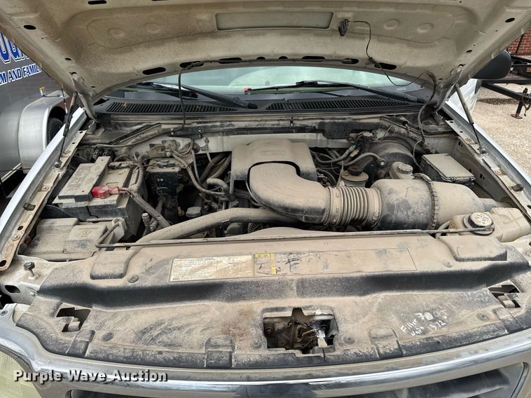 image for item EM3958 2004 Ford F150 XL pickup truck