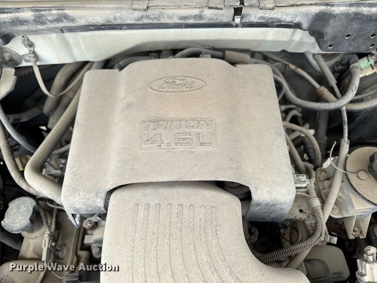 image for item EM3958 2004 Ford F150 XL pickup truck