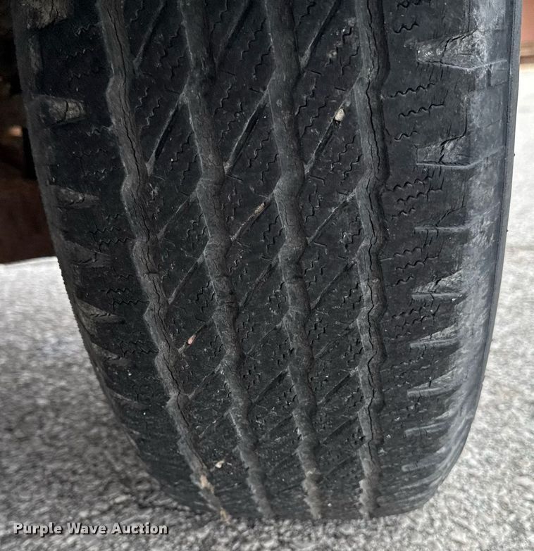 image for item EM3958 2004 Ford F150 XL pickup truck