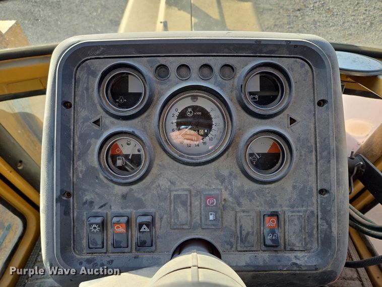 image for item EM7018 Ford 6610 Tiger Special  tractor