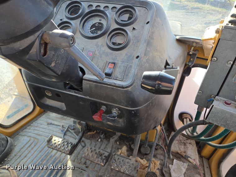 image for item EM7018 Ford 6610 Tiger Special  tractor