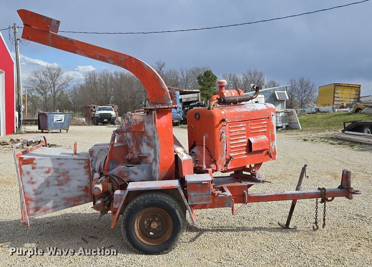 image for item EM7023 Wood chipper