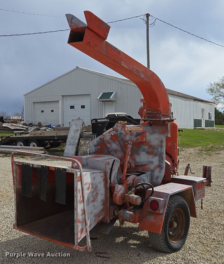 image for item EM7023 Wood chipper