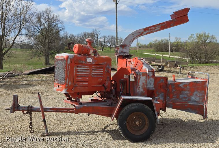 image for item EM7023 Wood chipper