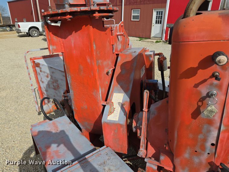 image for item EM7023 Wood chipper