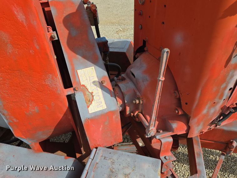 image for item EM7023 Wood chipper