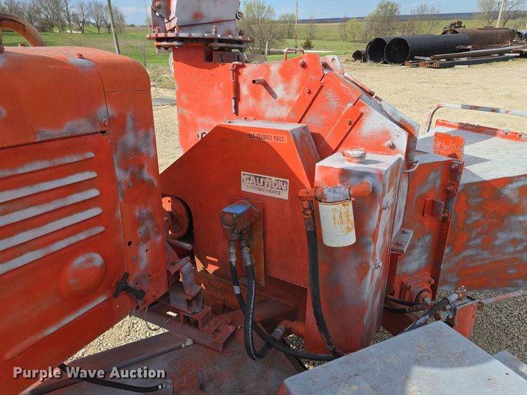 image for item EM7023 Wood chipper