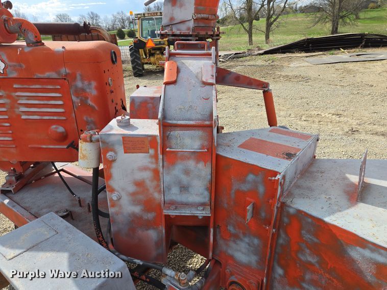 image for item EM7023 Wood chipper