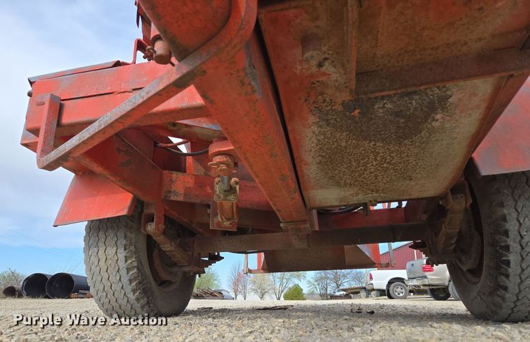 image for item EM7023 Wood chipper