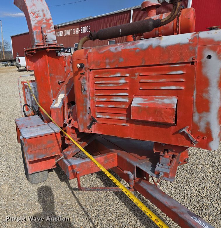 image for item EM7023 Wood chipper