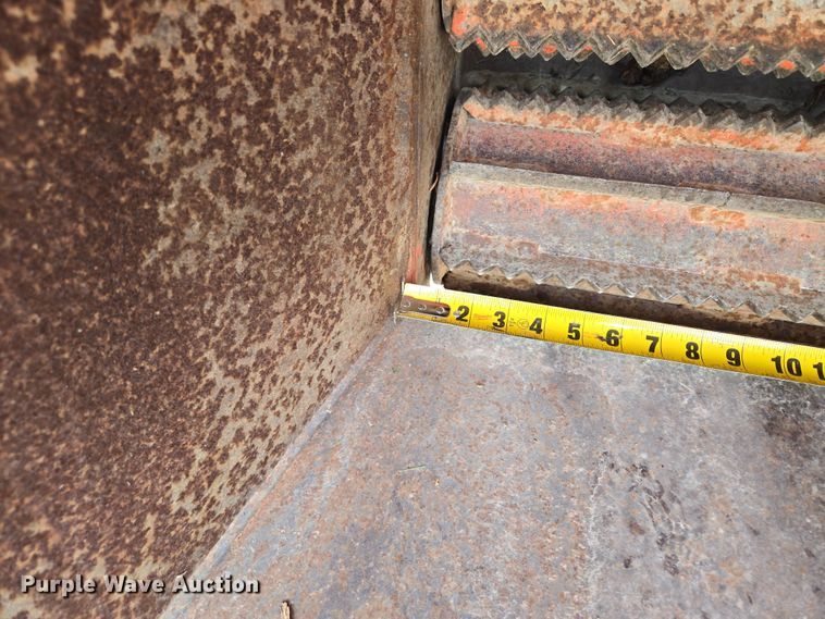 image for item EM7023 Wood chipper