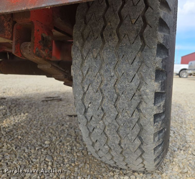 image for item EM7023 Wood chipper