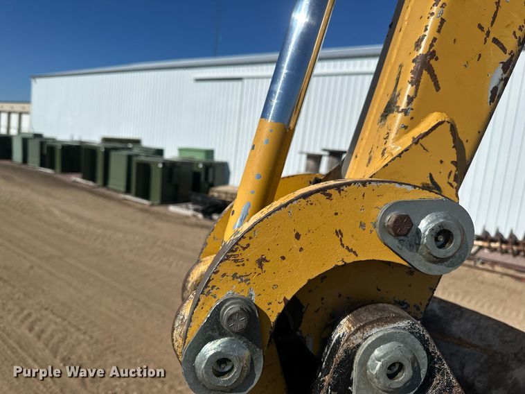 image for item EN3015 1999 Vermeer  P125 Renegade vibratory cable plow