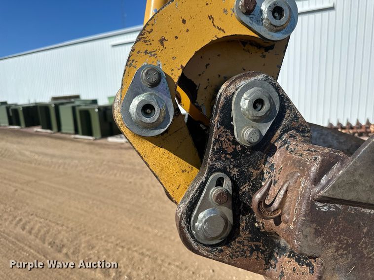 image for item EN3015 1999 Vermeer  P125 Renegade vibratory cable plow