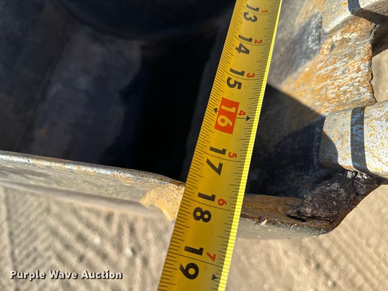 image for item EN3015 1999 Vermeer  P125 Renegade vibratory cable plow