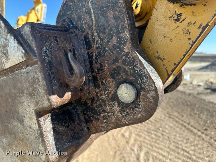 image for item EN3015 1999 Vermeer  P125 Renegade vibratory cable plow