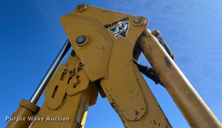 image for item EN3015 1999 Vermeer  P125 Renegade vibratory cable plow