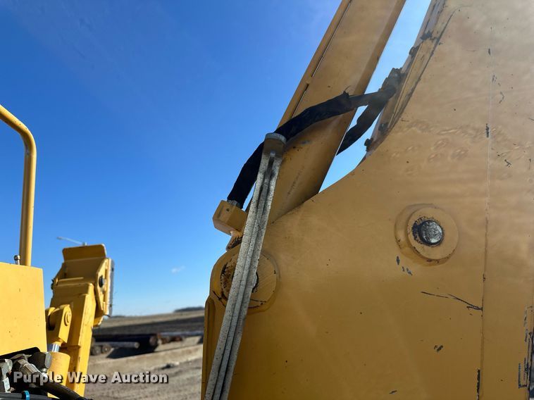 image for item EN3015 1999 Vermeer  P125 Renegade vibratory cable plow