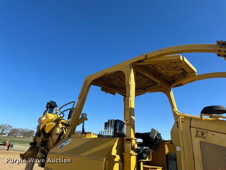 image for item EN3015 1999 Vermeer  P125 Renegade vibratory cable plow