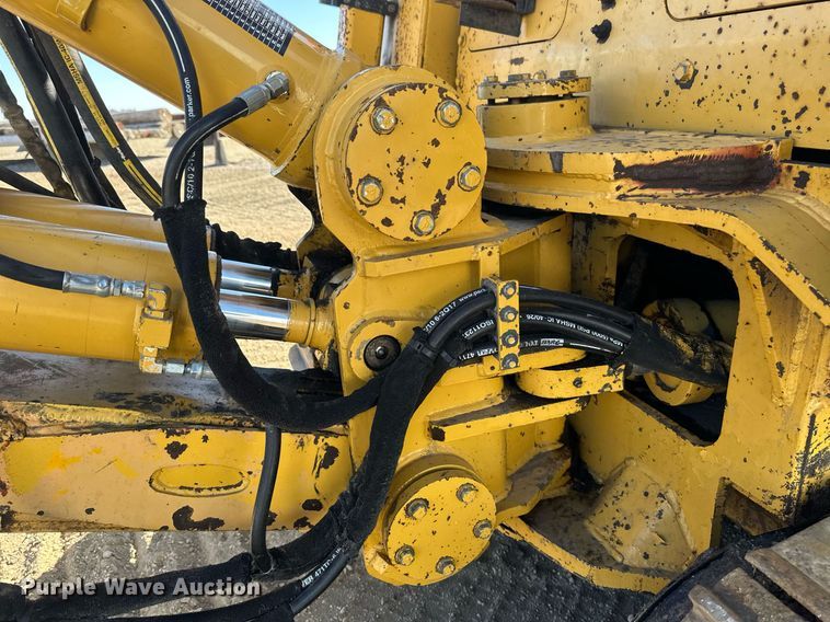 image for item EN3015 1999 Vermeer  P125 Renegade vibratory cable plow