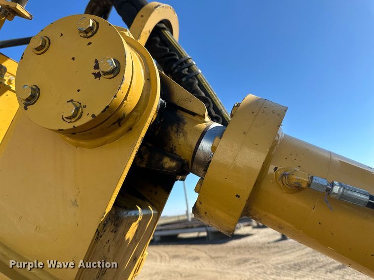 image for item EN3015 1999 Vermeer  P125 Renegade vibratory cable plow