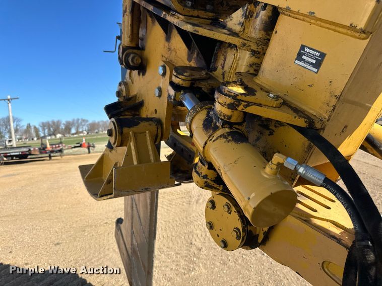 image for item EN3015 1999 Vermeer  P125 Renegade vibratory cable plow