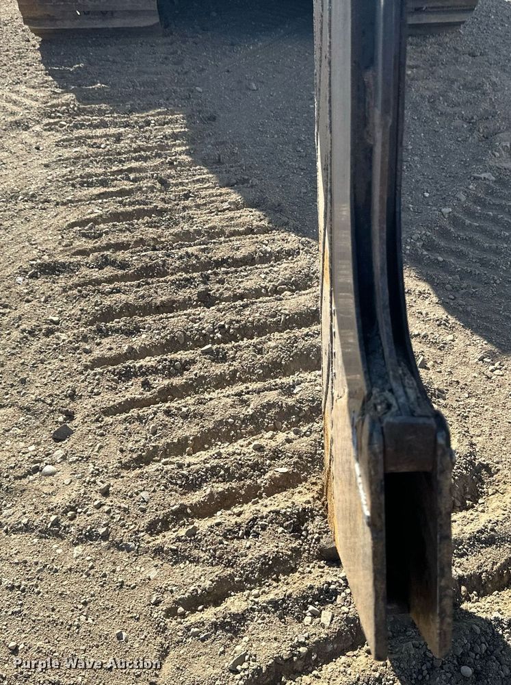 image for item EN3015 1999 Vermeer  P125 Renegade vibratory cable plow