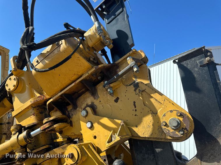 image for item EN3015 1999 Vermeer  P125 Renegade vibratory cable plow