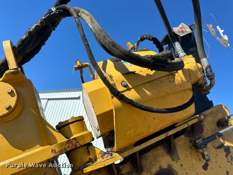 image for item EN3015 1999 Vermeer  P125 Renegade vibratory cable plow