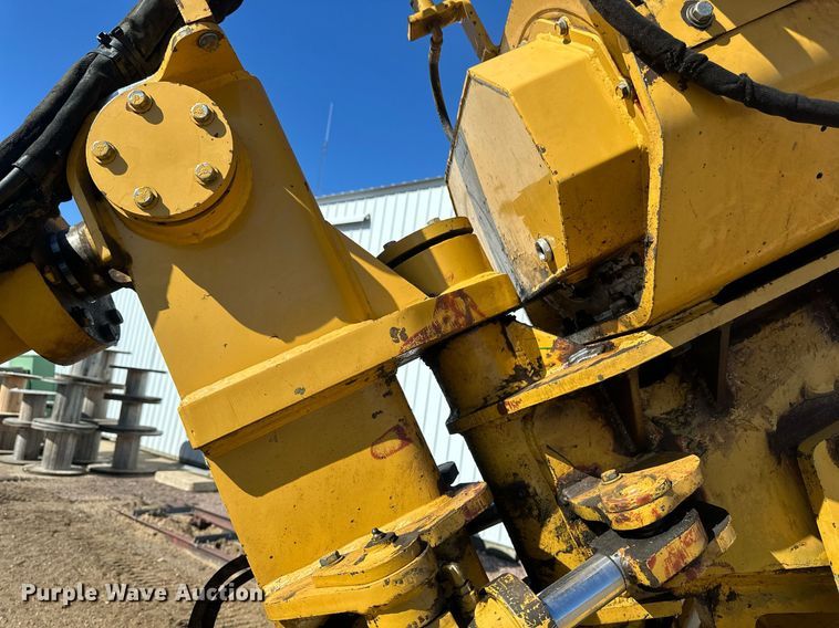 image for item EN3015 1999 Vermeer  P125 Renegade vibratory cable plow