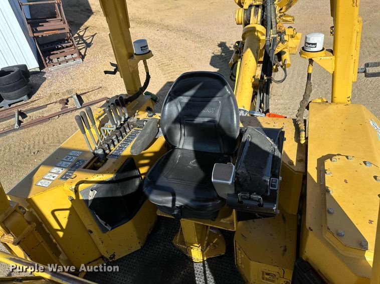 image for item EN3015 1999 Vermeer  P125 Renegade vibratory cable plow