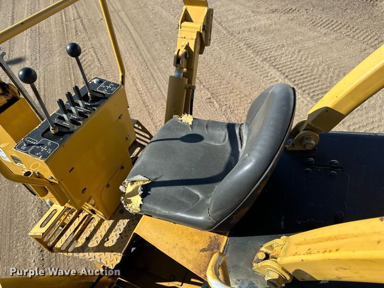 image for item EN3015 1999 Vermeer  P125 Renegade vibratory cable plow