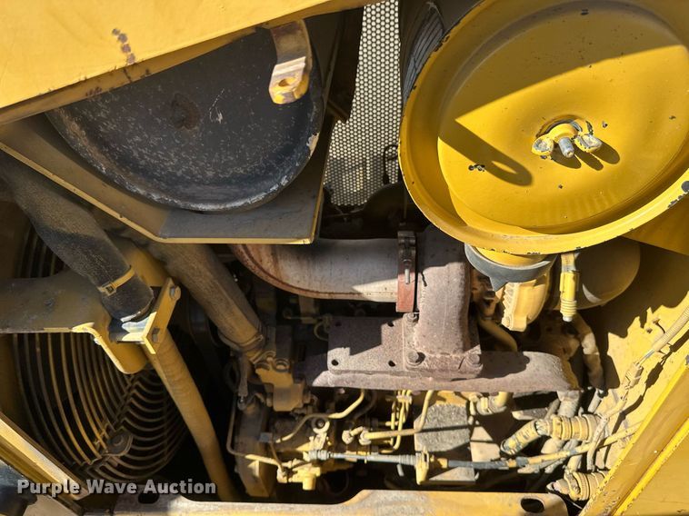 image for item EN3015 1999 Vermeer  P125 Renegade vibratory cable plow