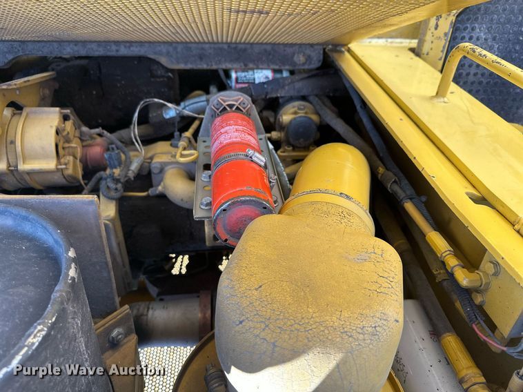 image for item EN3015 1999 Vermeer  P125 Renegade vibratory cable plow