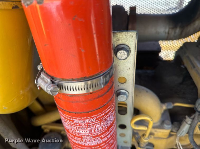 image for item EN3015 1999 Vermeer  P125 Renegade vibratory cable plow