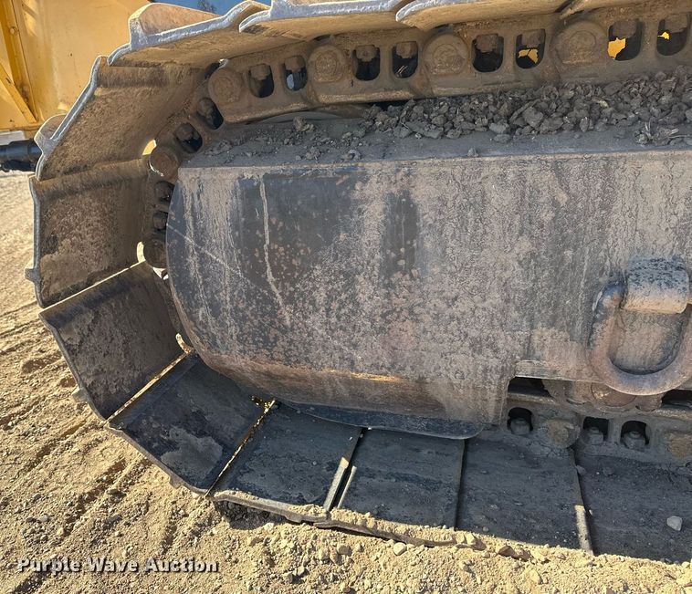 image for item EN3015 1999 Vermeer  P125 Renegade vibratory cable plow