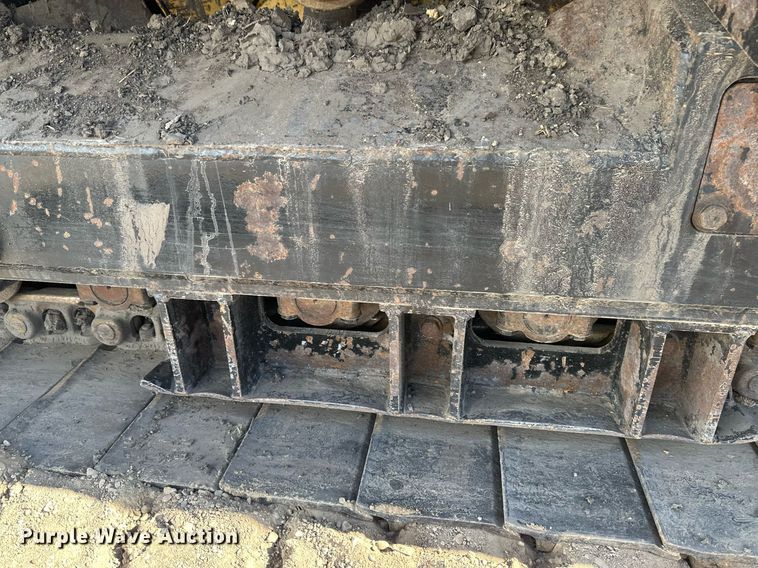 image for item EN3015 1999 Vermeer  P125 Renegade vibratory cable plow